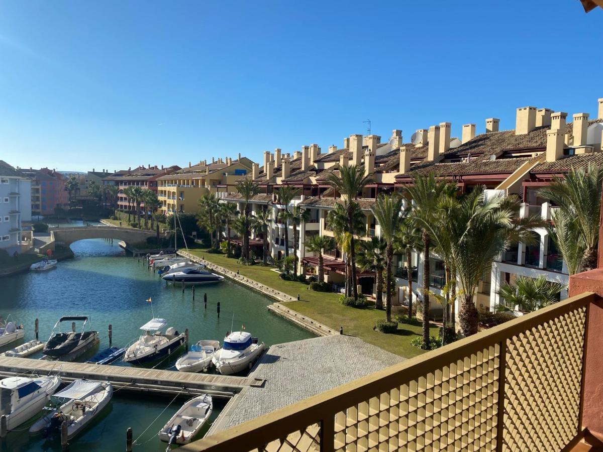 Apartamento Con Terraza Sobre La Marina De Sotogrande ซานโรเก ภายนอก รูปภาพ