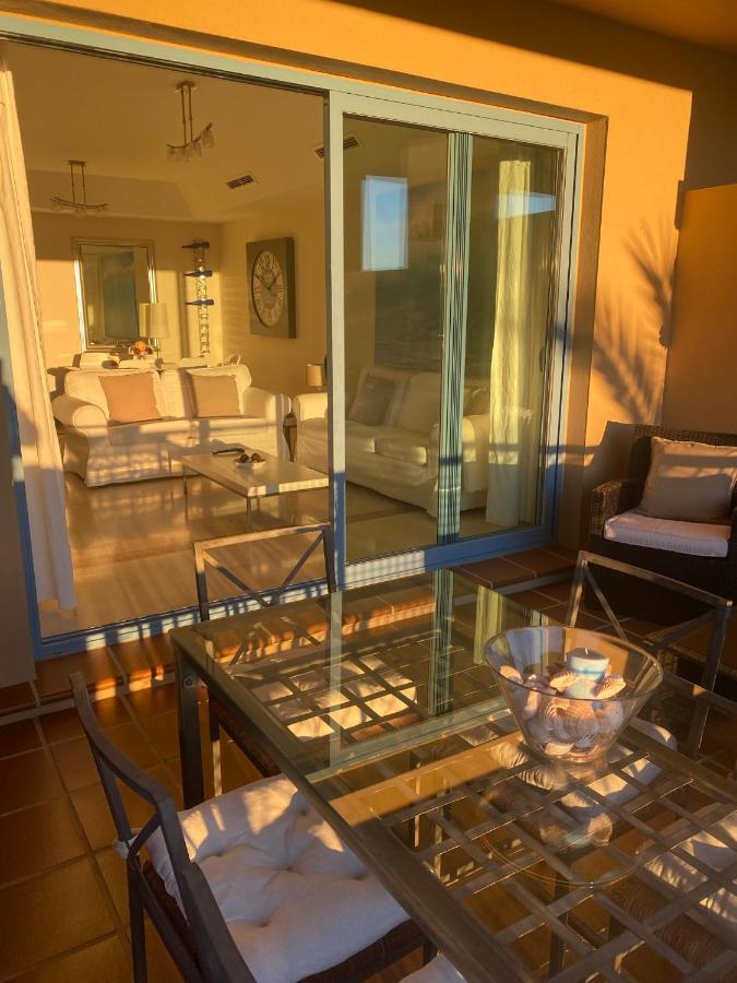 Apartamento Con Terraza Sobre La Marina De Sotogrande ซานโรเก ภายนอก รูปภาพ
