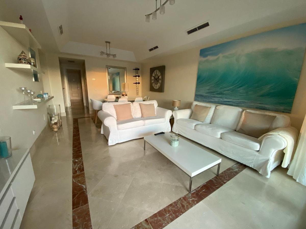 Apartamento Con Terraza Sobre La Marina De Sotogrande ซานโรเก ภายนอก รูปภาพ