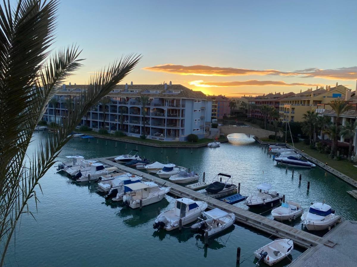 Apartamento Con Terraza Sobre La Marina De Sotogrande ซานโรเก ภายนอก รูปภาพ